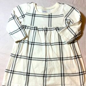 Old Navy Cream and Black Plaid Long Sleeve Knit Dress